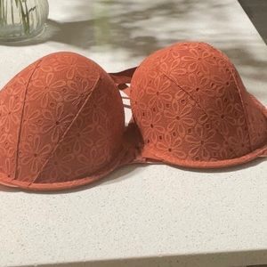 Victoria’s Secret brass